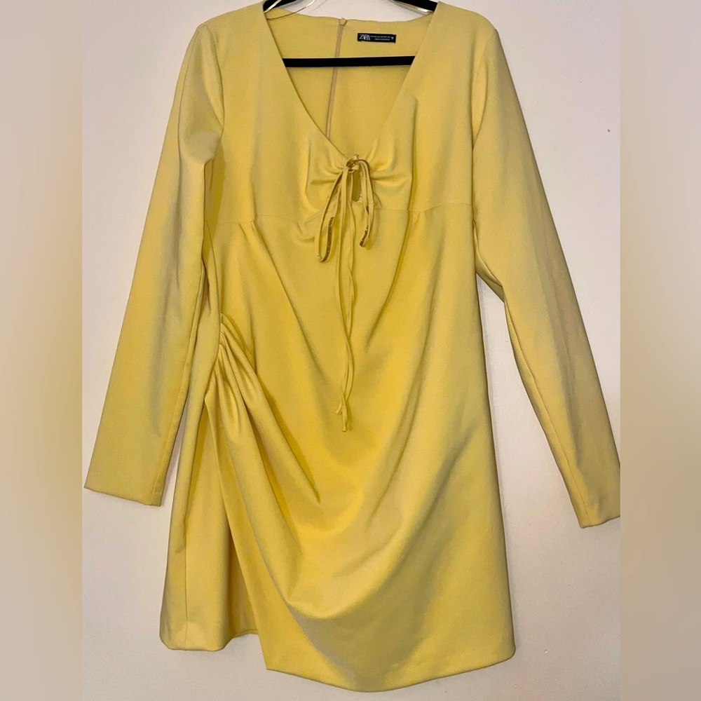 Zara yellow dress Never use!!!